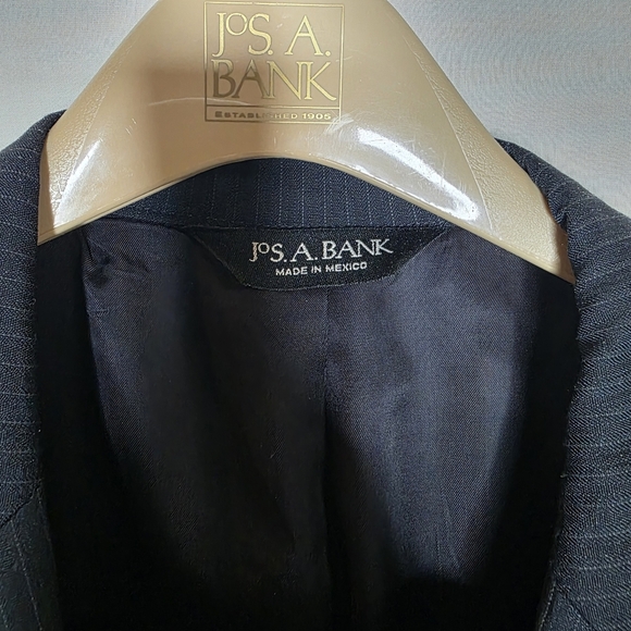 Jos A Bank Signature Collection Tailored Black Pinstripe Suit - Picture 6 of 9